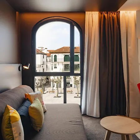Bizipoz Hotel