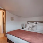 Bizipoz Hotel