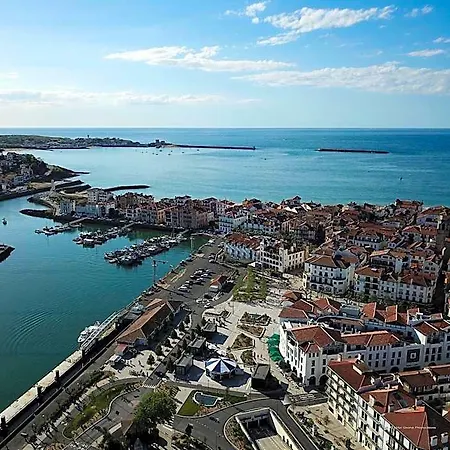 Bizipoz Hotel
